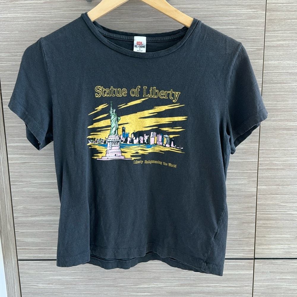 Re/done tee like new! Small.